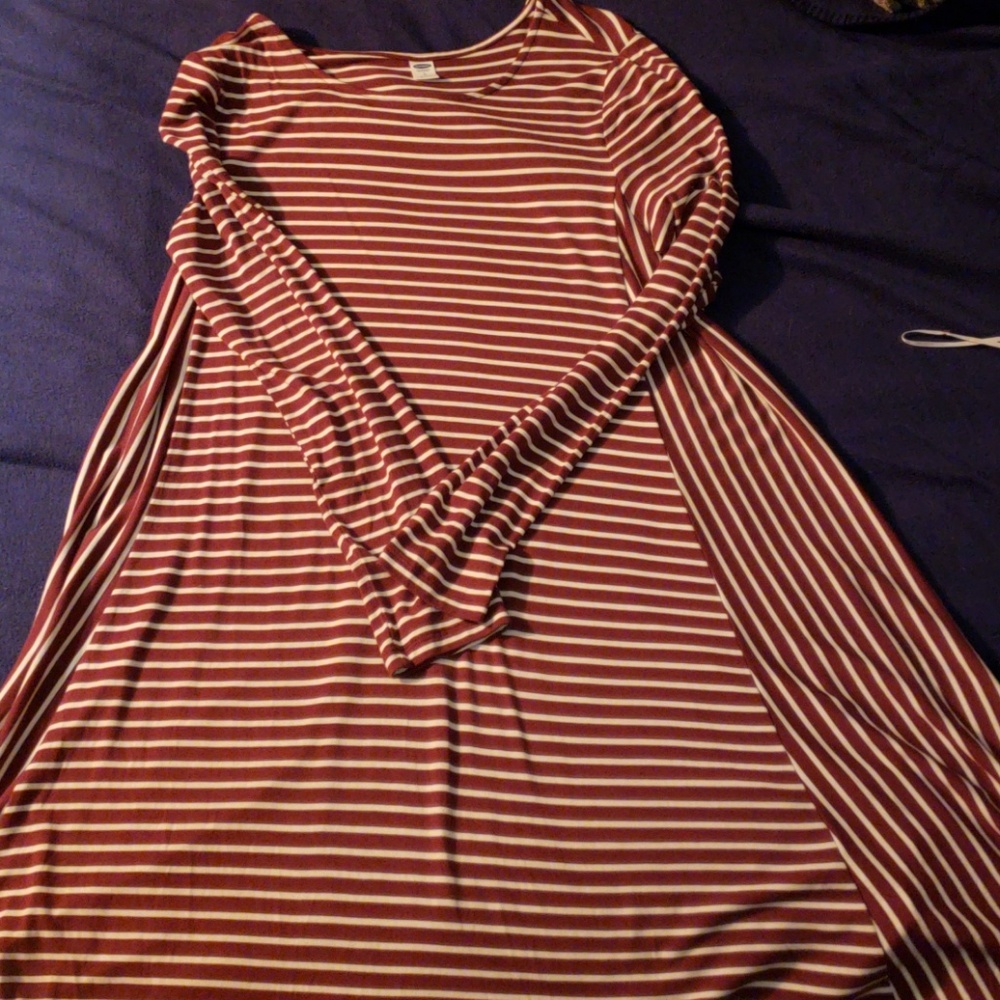 Old Navy long sleeved swing dress